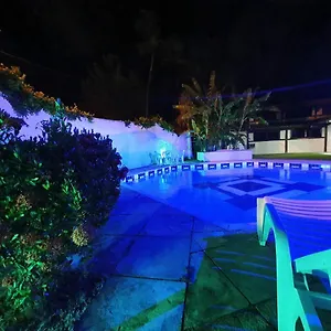 Casa de Férias Oceano - Grande Piscina E Hidromassagem Dupla